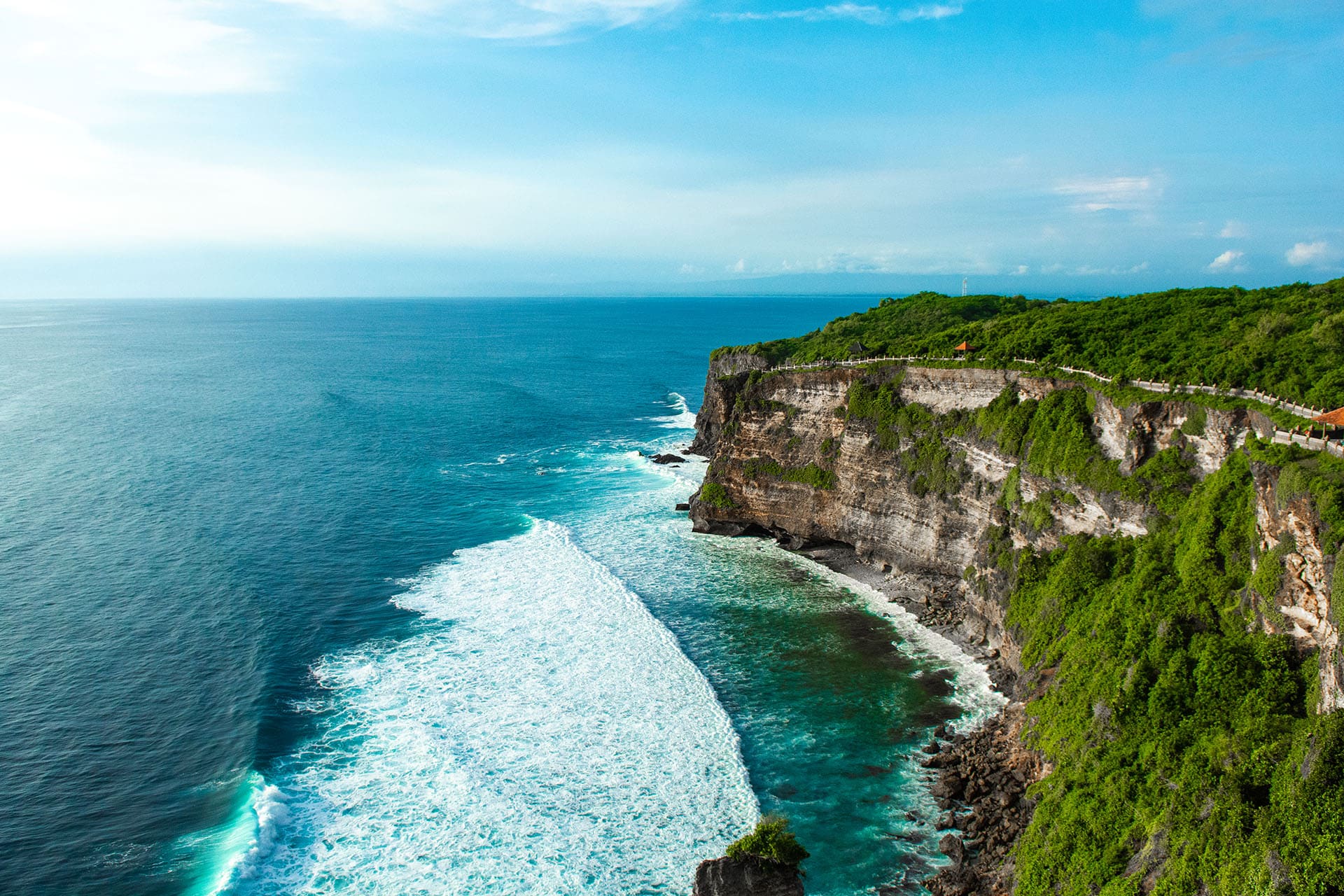 Uluwatu Travel Guide