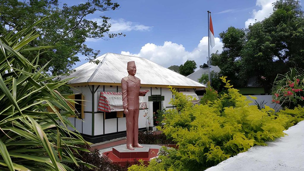 Historical area of Bung Karno Contemplation Park in Ende featuring statue, museum house, and Indonesian flag